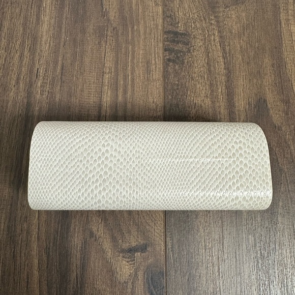 Jimmy Choo Sunglass Case - Picture 8 of 9